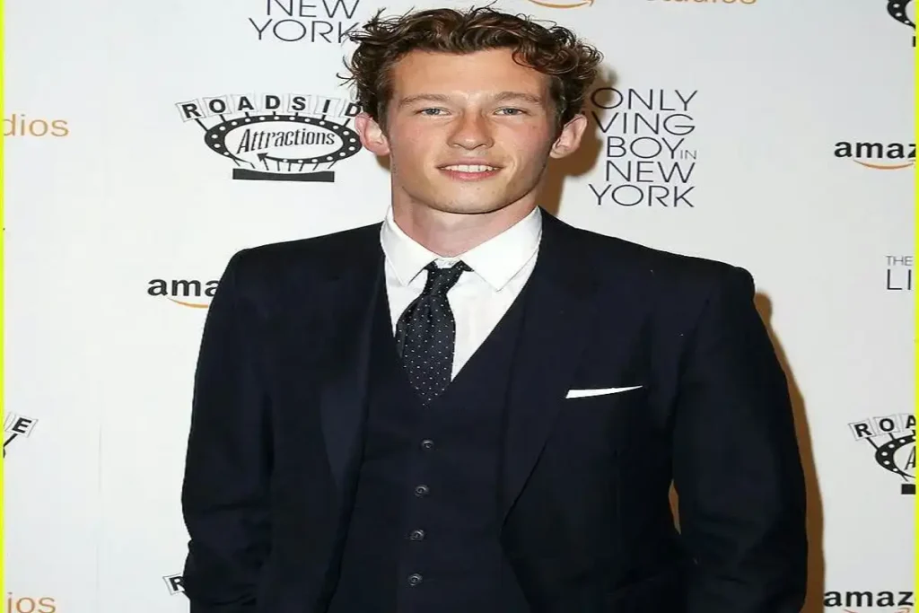 callum turner shirtless