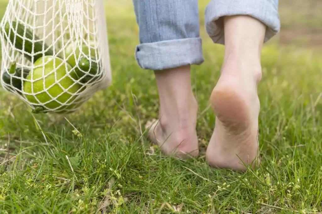 sell feet pics safely